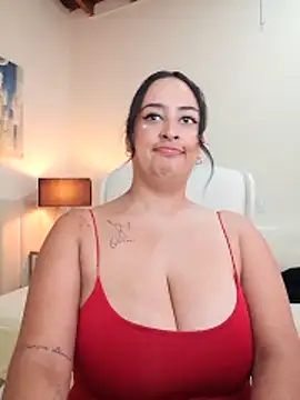 Snapshot of DaniRousse chatting on February 2026 12:36:01 AM DaniRousse online show from February 2026 12:36:01 AM