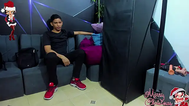 Snapshot of playsgirlhot chatting on January 2026 11:13:01 AM playsgirlhot online show from January 2026 11:13:01 AM