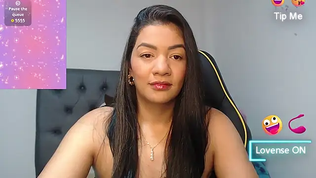 Snapshot of Horny_mami12 chatting on October 2025 01:02:02 AM Horny mami12 online show from October 2025 01:02:02 AM