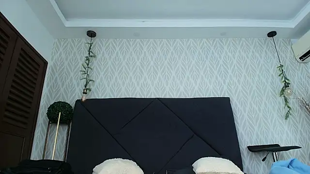 Snapshot of sandy_rivas chatting on April 2026 12:10:01 PM sandy rivas online show from April 2026 12:10:01 PM