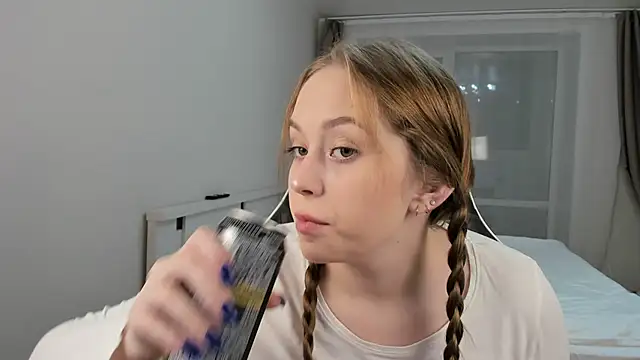 Snapshot of endlesssoffi chatting on December 2024 06:37:02 PM endlesssoffi online show from December 2024 06:37:02 PM