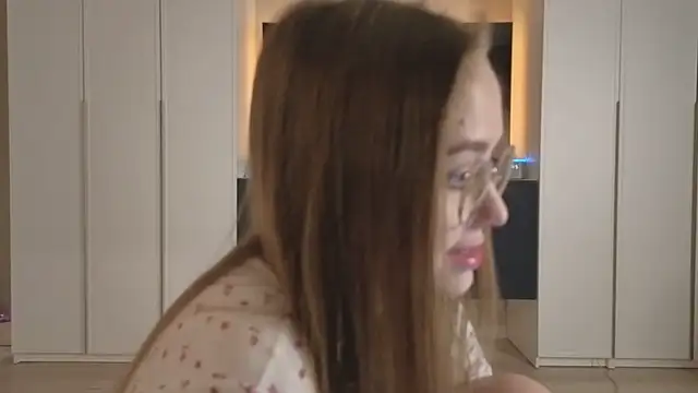 Snapshot of endlesssoffi chatting on November 2025 06:40:01 PM endlesssoffi online show from November 2025 06:40:01 PM