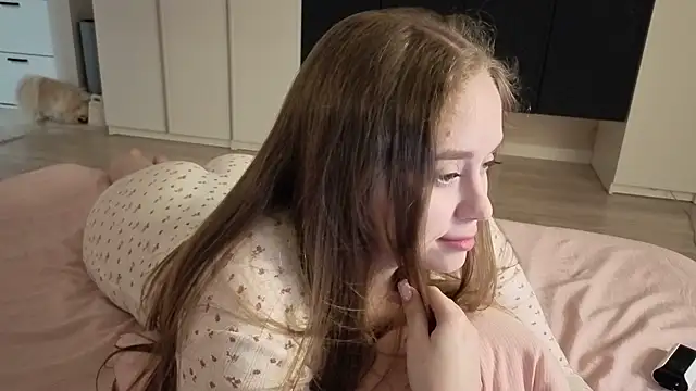 Snapshot of endlesssoffi chatting on April 2026 07:51:02 PM endlesssoffi online show from April 2026 07:51:02 PM