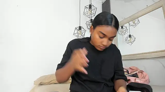 kayna gomez online show from June 2026 07:07:01 PM