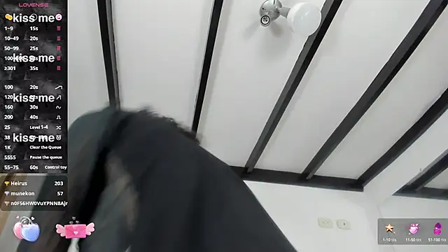 Snapshot of Milkdulce1 chatting on February 2025 08:24:01 AM Milkdulce1 online show from February 2025 08:24:01 AM