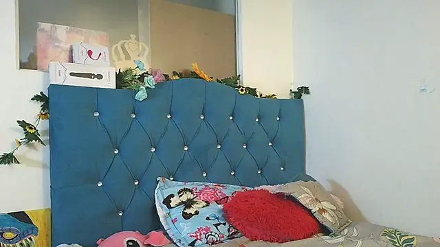 Snapshot of Milkdulce1 chatting on December 2025 01:40:02 PM Milkdulce1 online show from December 2025 01:40:02 PM