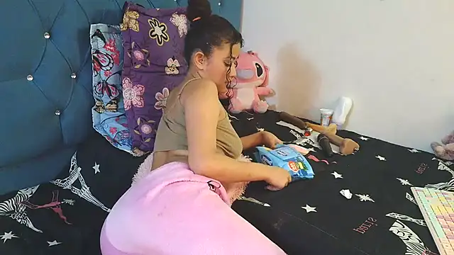 Snapshot of Milkdulce1 chatting on January 2026 01:04:01 PM Milkdulce1 online show from January 2026 01:04:01 PM