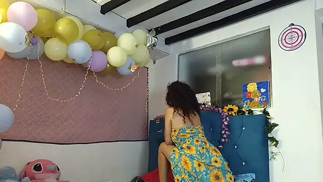 Snapshot of Milkdulce1 chatting on February 2026 01:42:01 PM Milkdulce1 online show from February 2026 01:42:01 PM