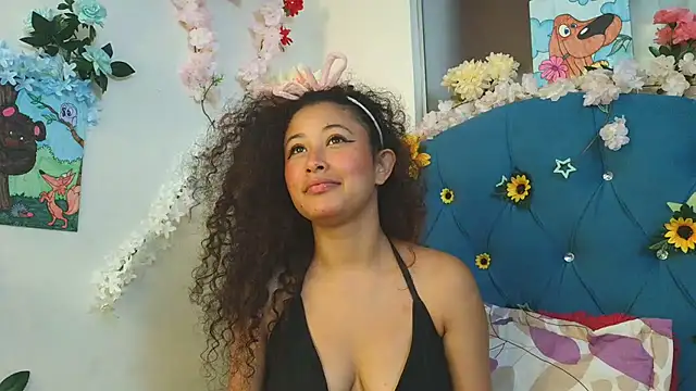 Snapshot of Milkdulce1 chatting on May 2026 02:35:01 PM Milkdulce1 online show from May 2026 02:35:01 PM