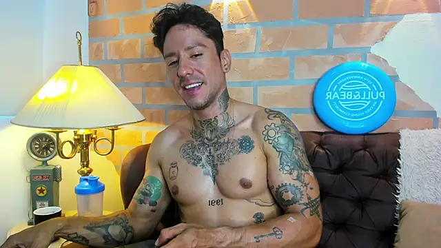 Dylanstonne online show from March 2025 01:48:01 PM