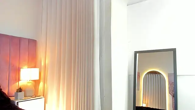 Snapshot of Aleja_arango1 chatting on February 2025 06:55:01 PM Aleja arango1 online show from February 2025 06:55:01 PM