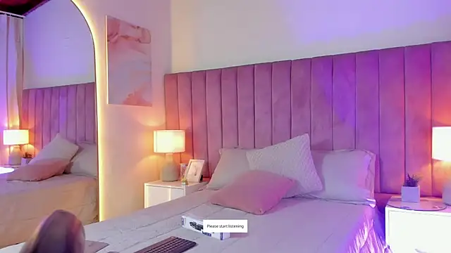 Snapshot of Aleja_arango1 chatting on March 2025 04:35:02 PM Aleja arango1 online show from March 2025 04:35:02 PM