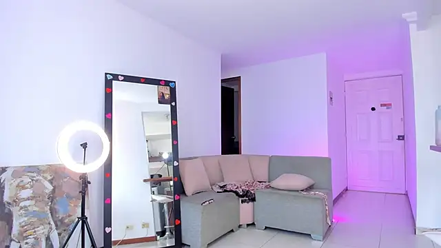 Snapshot of Aleja_arango1 chatting on February 2026 09:22:02 PM Aleja arango1 online show from February 2026 09:22:02 PM