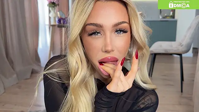 Snapshot of creambaby1 chatting on April 2026 07:14:01 AM creambaby1 online show from April 2026 07:14:01 AM