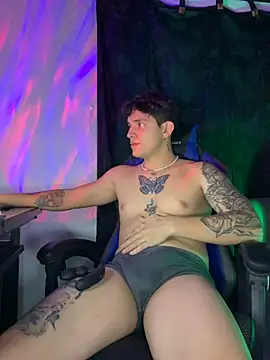 Snapshot of Aangelhot chatting on February 2025 01:40:02 AM Aangelhot online show from February 2025 01:40:02 AM