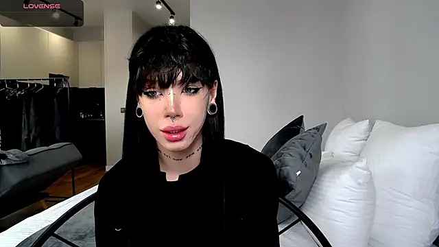 Snapshot of Dasha_M chatting on February 2026 07:24:02 AM Dasha M online show from February 2026 07:24:02 AM