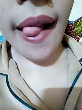 Anki-doll online show from February 2025 01:03:02 PM