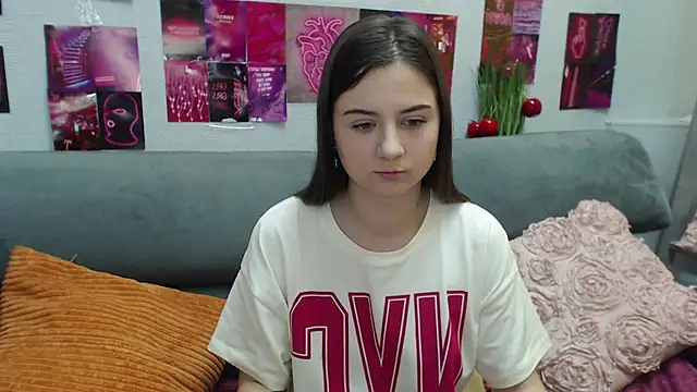MilanaRoza online show from May 2026 04:52:01 AM