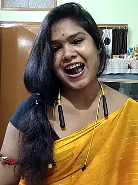 yoursweety09 online show from July 2026 01:57:02 PM