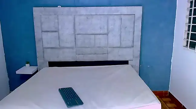 Snapshot of Eban_Dustan chatting on December 2024 11:51:01 PM Eban Dustan online show from December 2024 11:51:01 PM