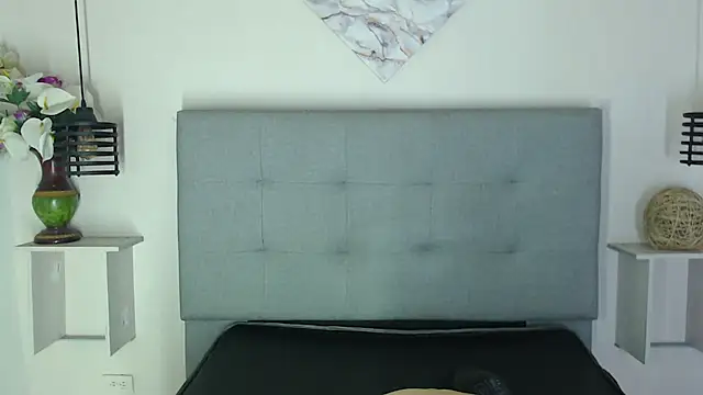 Snapshot of Eban_Dustan chatting on January 2025 09:57:01 PM Eban Dustan online show from January 2025 09:57:01 PM