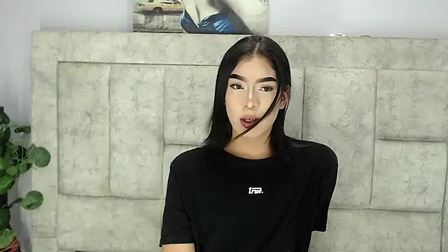 Snapshot of Eban_Dustan chatting on October 2025 08:29:02 PM Eban Dustan online show from October 2025 08:29:02 PM