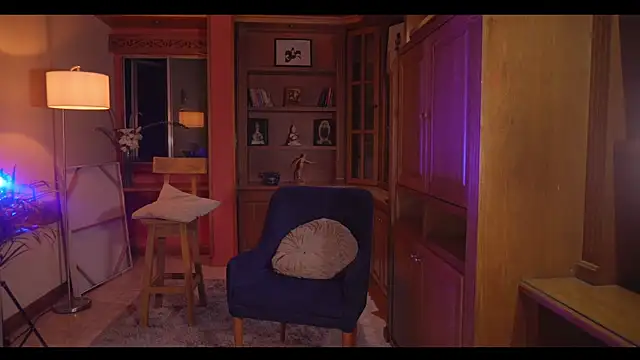  srerotic online show from October 2025 11:17:01 PM