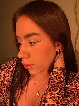 Im Valen Cute online show from September 2025 03:32:02 AM