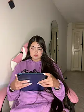 Snapshot of gabbyfoox chatting on December 2024 10:20:02 PM gabbyfoox online show from December 2024 10:20:02 PM