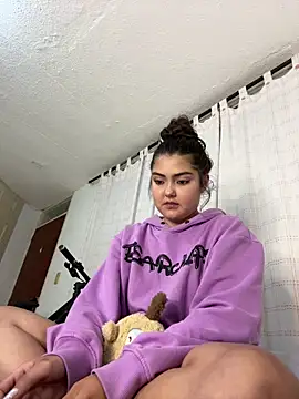 Snapshot of gabbyfoox chatting on December 2024 02:21:02 AM gabbyfoox online show from December 2024 02:21:02 AM