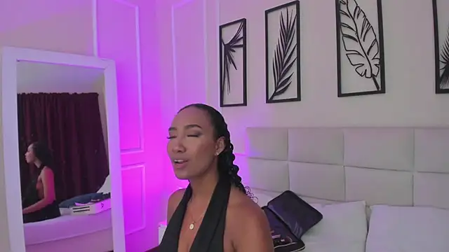 Snapshot of Amber__Sanchez chatting on January 2025 04:59:01 AM Amber Sanchez online show from January 2025 04:59:01 AM