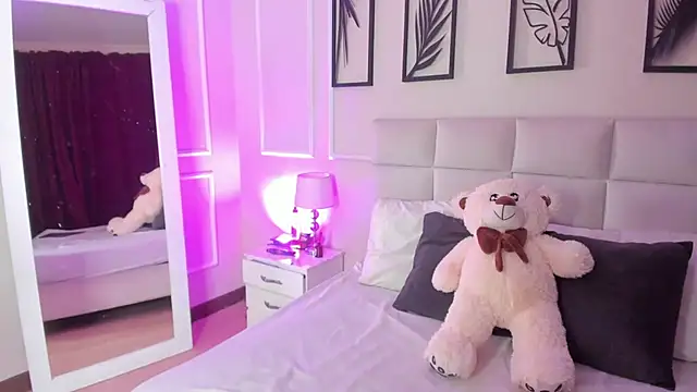 Snapshot of Amber__Sanchez chatting on March 2025 03:10:02 AM Amber Sanchez online show from March 2025 03:10:02 AM