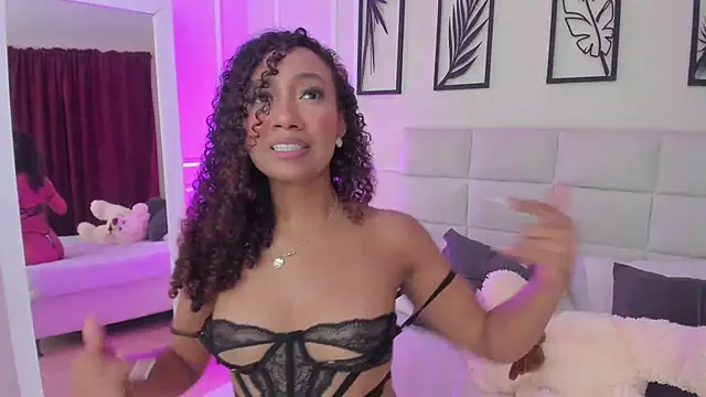 Snapshot of Amber__Sanchez chatting on March 2025 06:47:02 AM Amber Sanchez online show from March 2025 06:47:02 AM