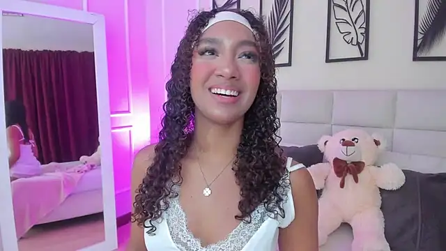 Snapshot of Amber__Sanchez chatting on March 2025 03:24:01 AM Amber Sanchez online show from March 2025 03:24:01 AM