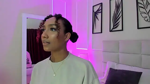 Snapshot of Amber__Sanchez chatting on March 2025 01:42:02 AM Amber Sanchez online show from March 2025 01:42:02 AM