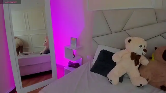 Snapshot of Amber__Sanchez chatting on March 2025 07:46:02 AM Amber Sanchez online show from March 2025 07:46:02 AM