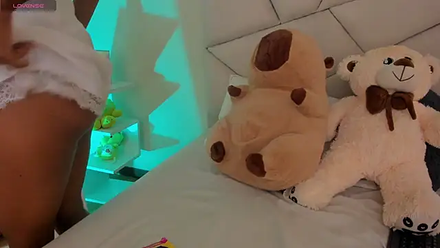 Snapshot of Amber__Sanchez chatting on March 2025 01:35:02 AM Amber Sanchez online show from March 2025 01:35:02 AM