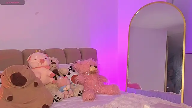 Snapshot of Amber__Sanchez chatting on November 2025 02:10:01 AM Amber Sanchez online show from November 2025 02:10:01 AM