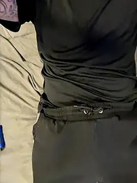 Snapshot of Dan8736 chatting on October 2025 12:25:02 PM Dan8736 online show from October 2025 12:25:02 PM