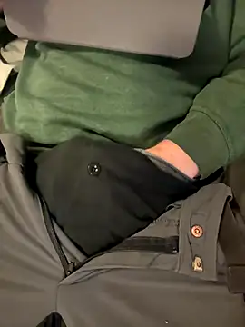 Snapshot of Dan8736 chatting on November 2025 10:34:01 PM Dan8736 online show from November 2025 10:34:01 PM