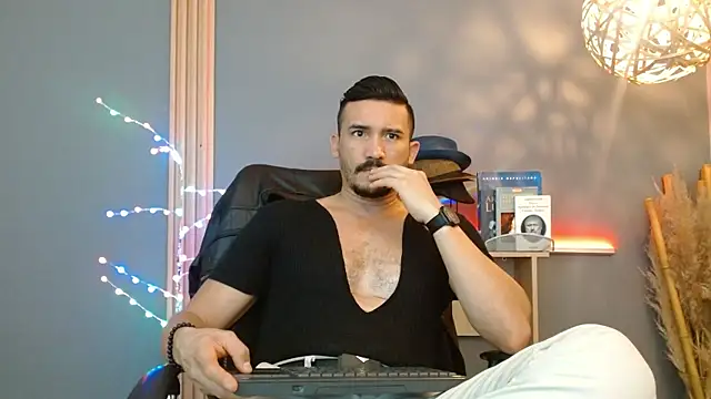 Reiko 85  online show from February 2026 03:54:02 PM