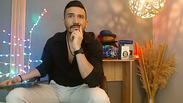 Reiko 85  online show from March 2026 02:23:01 PM