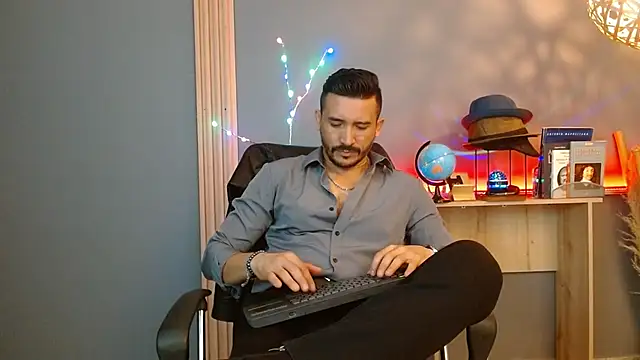 Reiko 85  online show from March 2026 02:32:01 PM