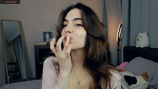 DracosMoon online show from September 2025 07:08:02 AM