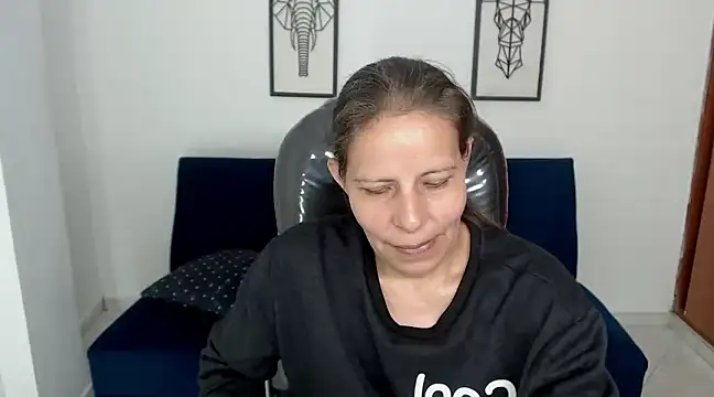 Milf karlye online show from December 2024 04:36:02 AM