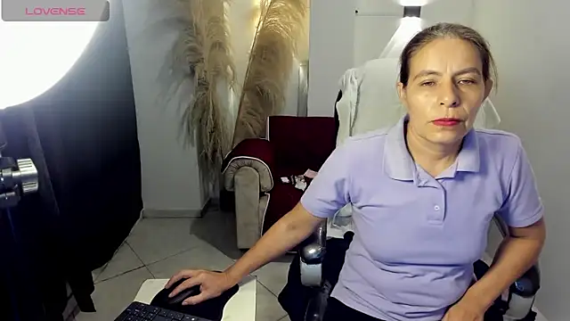 Milf karlye online show from April 2026 02:14:01 AM