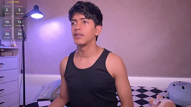 Snapshot of teobowny_ chatting on February 2026 08:43:01 PM teobowny online show from February 2026 08:43:01 PM