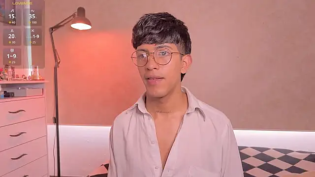 Snapshot of teobowny_ chatting on March 2026 06:00:01 PM teobowny online show from March 2026 06:00:01 PM