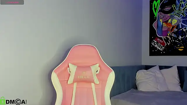 Jennifer Wadee online show from December 2025 12:19:02 AM