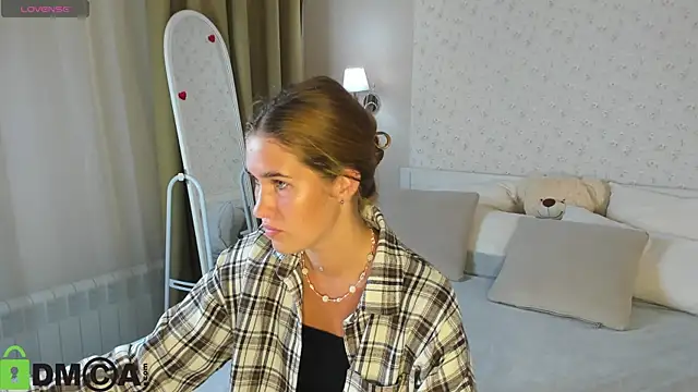 Jennifer Wadee online show from August 2026 09:57:01 PM